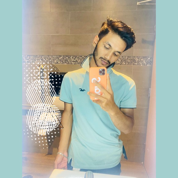 Profile Picture of Md Afnan (@mddaudsk06) on Poshmark