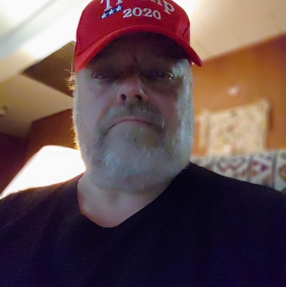 Profile Picture of Dennis Hammen (@papapet1958) on Poshmark