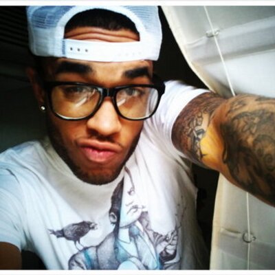 Profile Picture of KÎDDÖ WìT SWÄGG (@Devin96079299) on Twitter