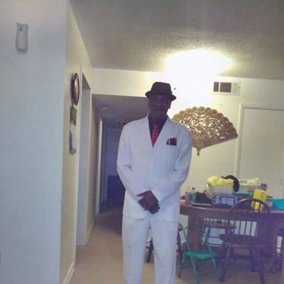 Profile Picture of Charlie Carrothers (@ccarrothers) on Poshmark