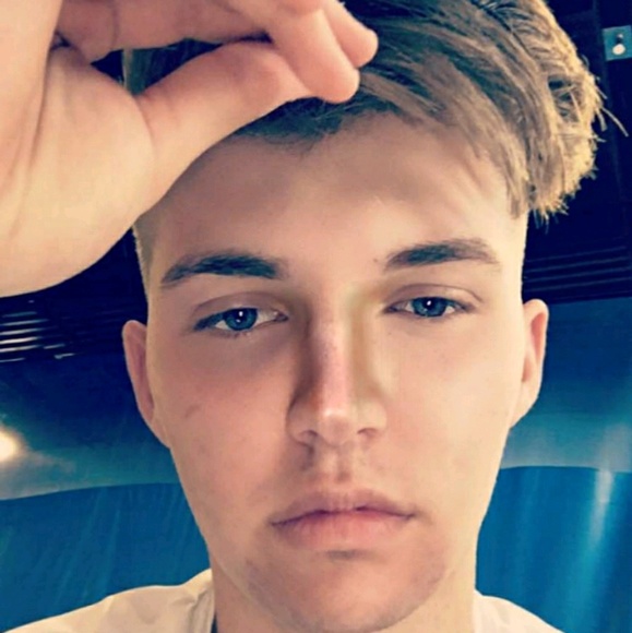 Profile Picture of Aj Thompson (@ajthom1234) on Poshmark