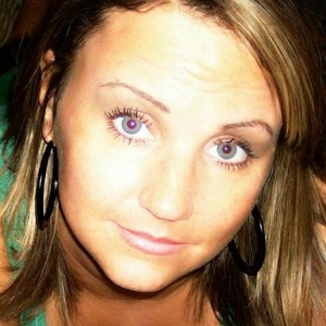 Profile Picture of Alicia Rains (@aliciarains) on Myspace