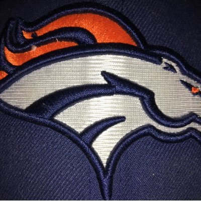 Profile Picture of Mario Robertson (@robdoughnero) on Twitter