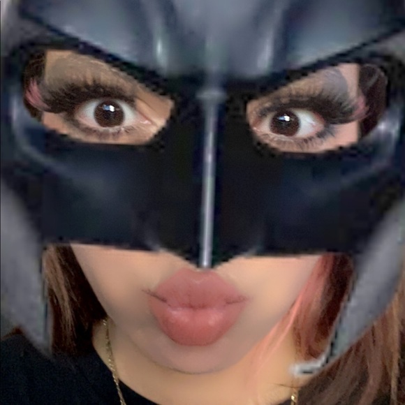 Profile Picture of Yasmine Fetterolf (@yazziii69) on Poshmark