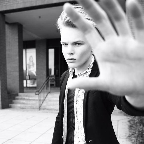 Profile Picture of Matthew Alexander (@mattalexander__) on Poshmark