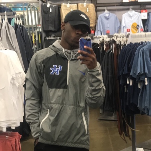 Profile Picture of James Godfrey (@jgod122) on Poshmark