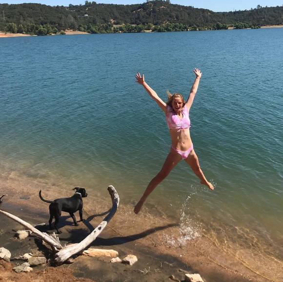 Profile Picture of Rachel Gensch (@rachel_gensch) on Poshmark