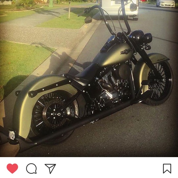 Profile Picture of Adam Frost (@frosty218) on Poshmark