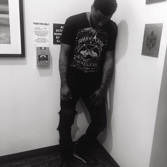 Profile Picture of Sonterrius Banks (@sonbanks) on Poshmark