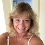 Profile Picture of Julie Barnes (@julie.barnes.5074) on Instagram