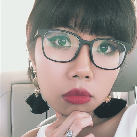 Profile Picture of Cammy Nguyen (@cammynguyen12) on Poshmark