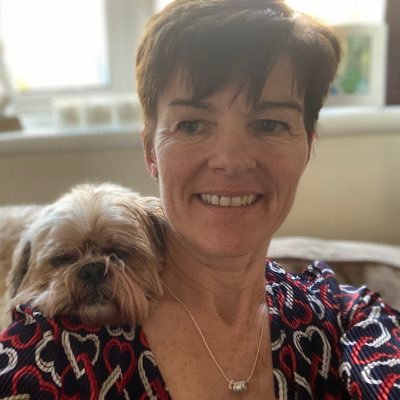 Profile Picture of Lynda Pool (@Lyndapool3) on Twitter