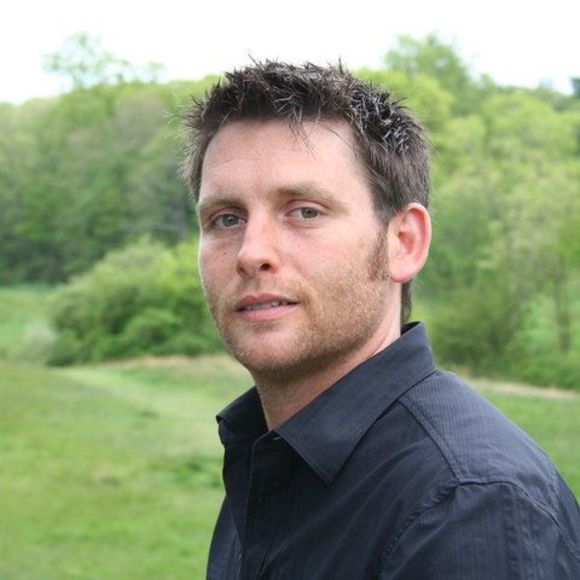 Profile Picture of Joseph Tiberio (@josephtiberio) on Poshmark