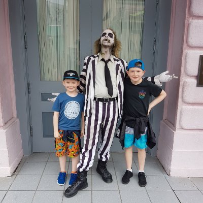 Profile Picture of Karen Mulvihill (@KarenMulvihill5) on Twitter