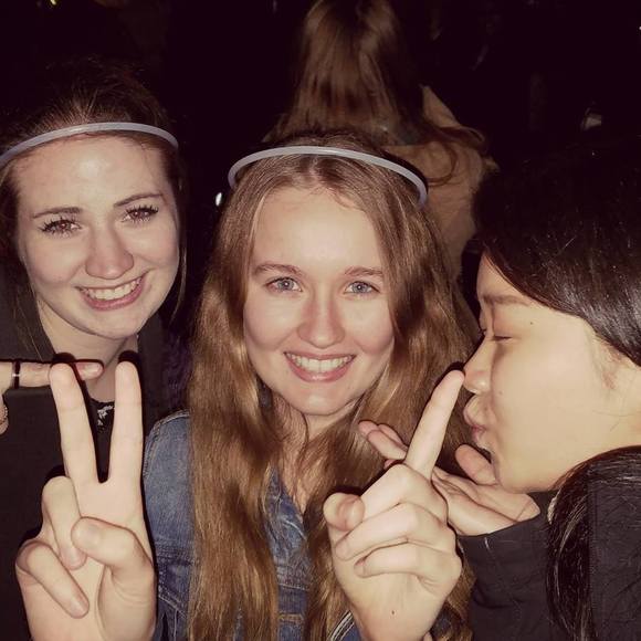 Profile Picture of Hope Neuling (@hopeneuling) on Poshmark