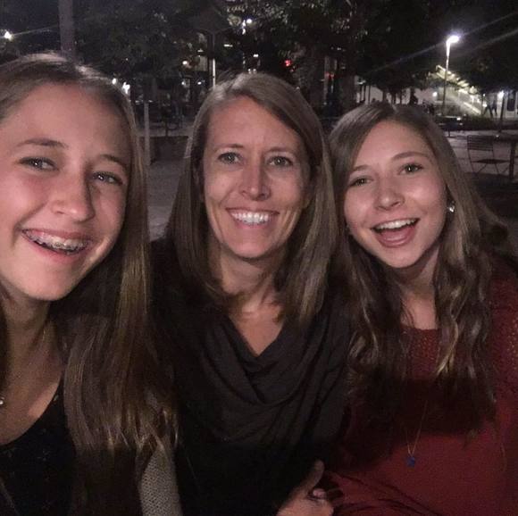 Profile Picture of Shannon Kesselman (@s_kesselman) on Poshmark