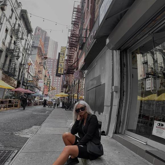 Profile Picture of Andrijana Josipovic (@andrijanaj) on Poshmark