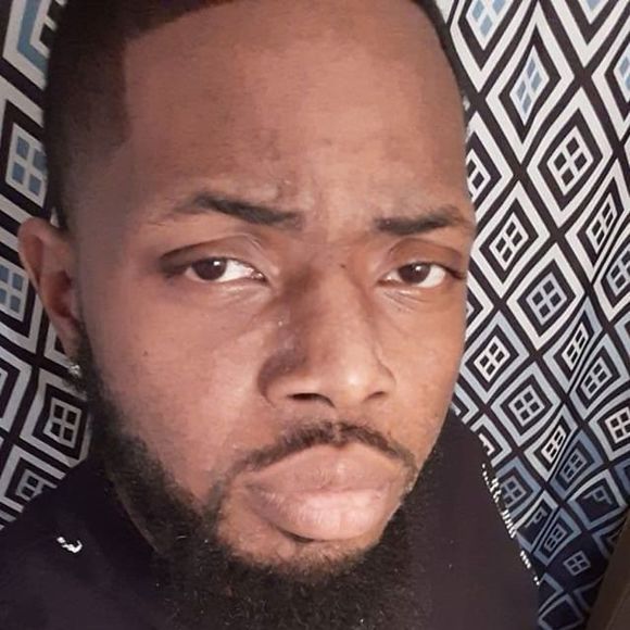 Profile Picture of Myron Lambert (@myron912) on Poshmark
