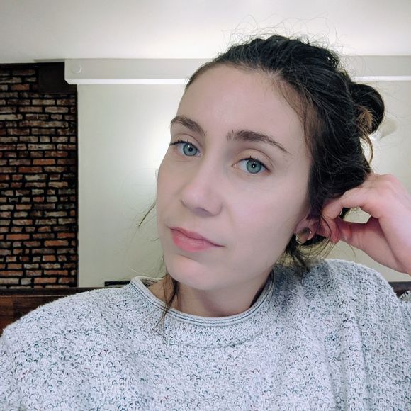 Profile Picture of Lauren Fiasconaro (@lafiasco15) on Poshmark