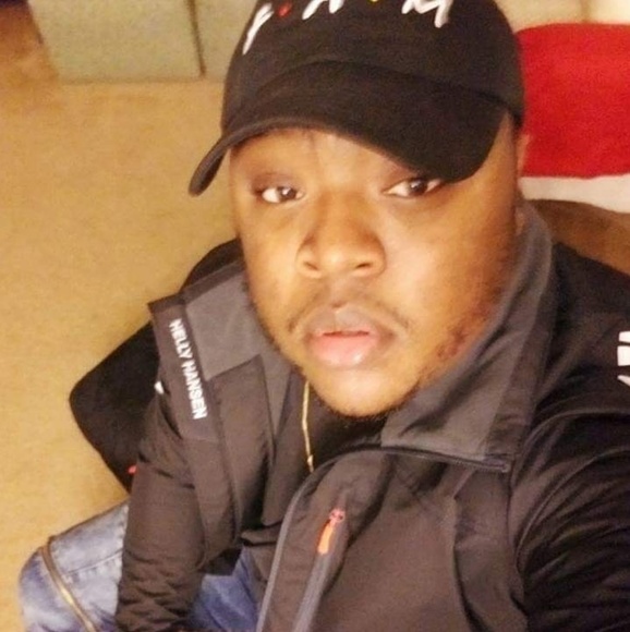 Profile Picture of Jeffrey Walker (@jaywalker_1202) on Poshmark