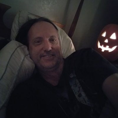 Profile Picture of Mike Heaps (@mikeheaps2) on Twitter