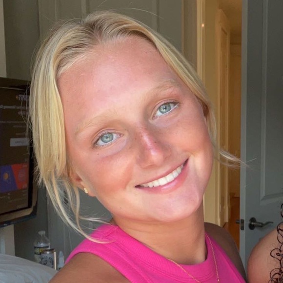 Profile Picture of Bo Rosato (@borosato11) on Poshmark