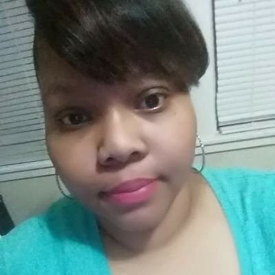 Profile Picture of Clair Andrews (@Clairlycareless) on Twitter