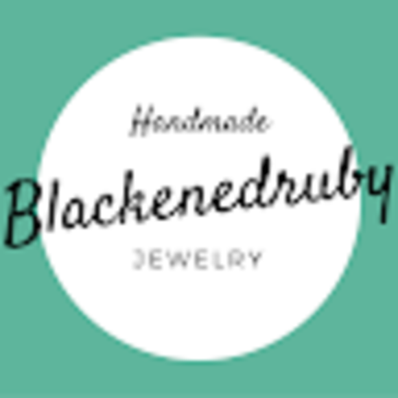 Profile Picture of Jennifer Lootens (@blackenedruby) on Poshmark