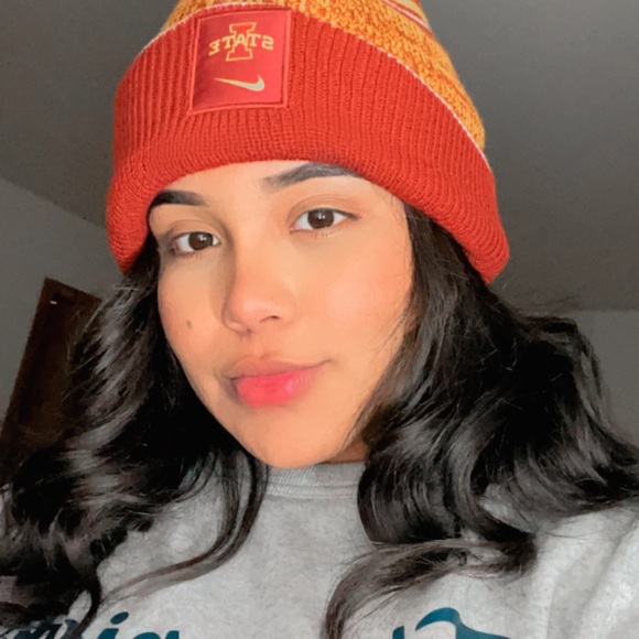 Profile Picture of Sicar Navarro (@sicarlagos2002) on Poshmark