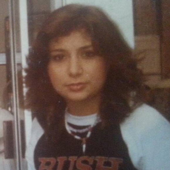 Profile Picture of Marilyn Lopez (@mlopez19651965) on Poshmark