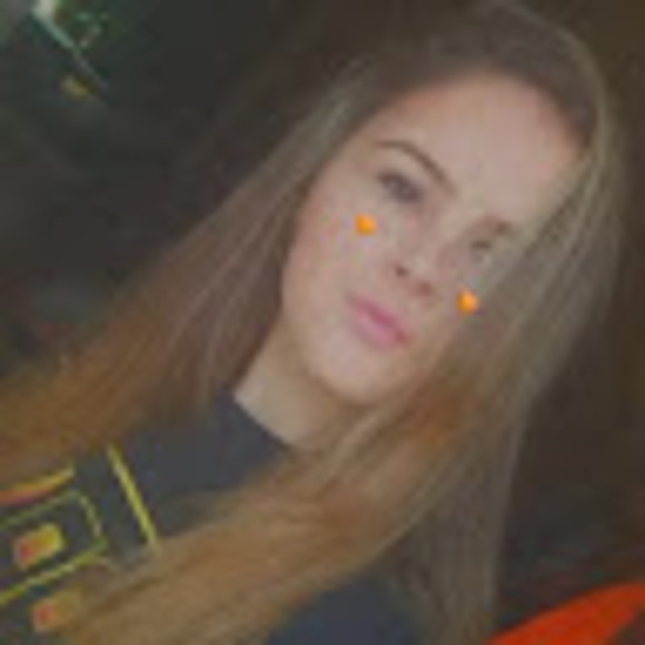 Profile Picture of Haley Burkey (@burkeyhaley) on Poshmark