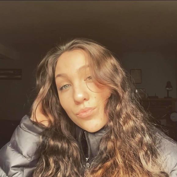 Profile Picture of Madison Oldt (@maddie_track210) on Poshmark