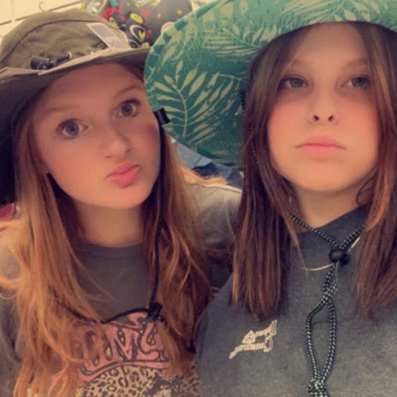 Profile Picture of Kaitlyn Kotvas (@kkotvas08) on Poshmark