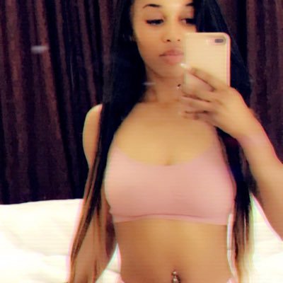 Profile Picture of Essence Williams (@essdahuncho) on Twitter