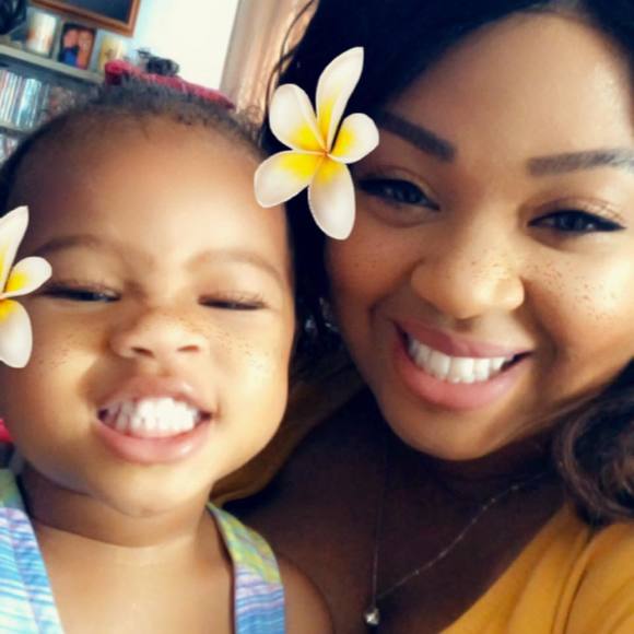 Profile Picture of Rosa Grayer (@rdgrayer) on Poshmark