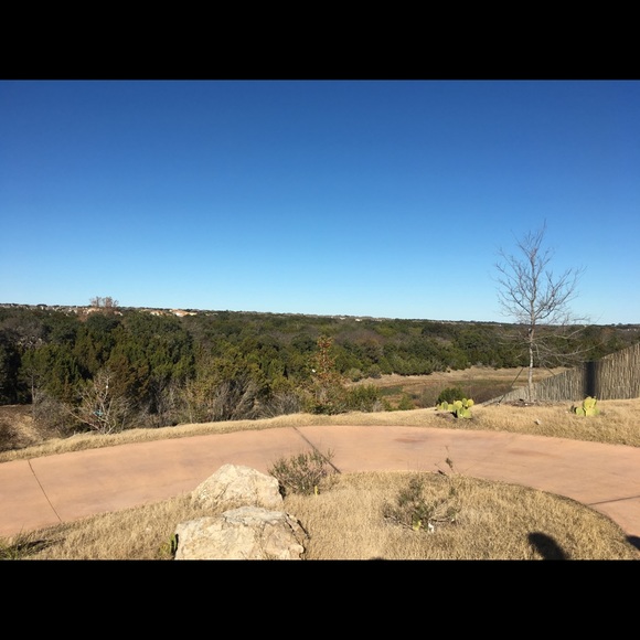 Profile Picture of Rong Cheng (@rong_cheng) on Poshmark