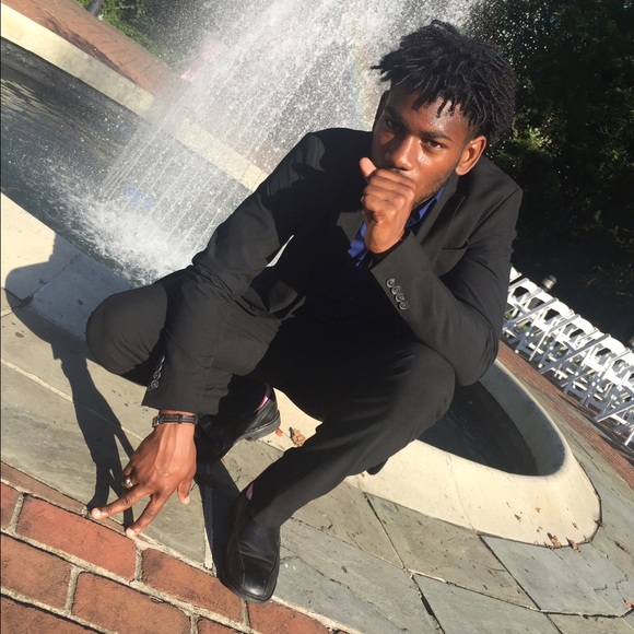 Profile Picture of Jeremy Ramnath (@jjramnath) on Poshmark