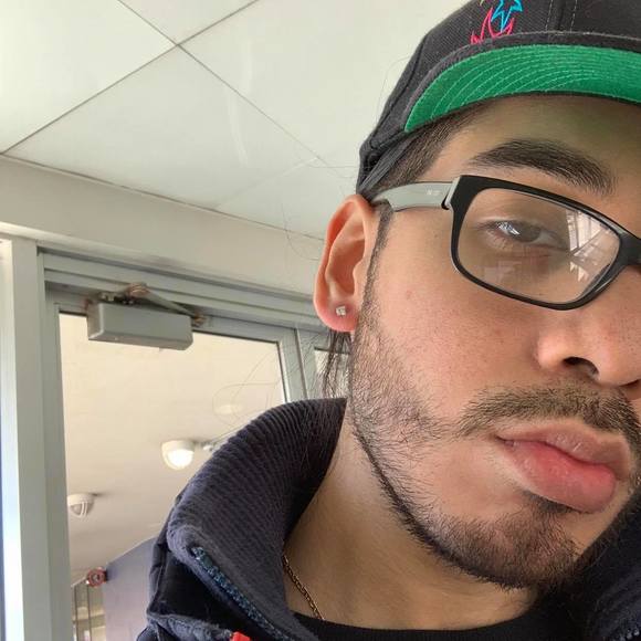 Profile Picture of Joshua Aguilar (@jsh_ilr) on Poshmark
