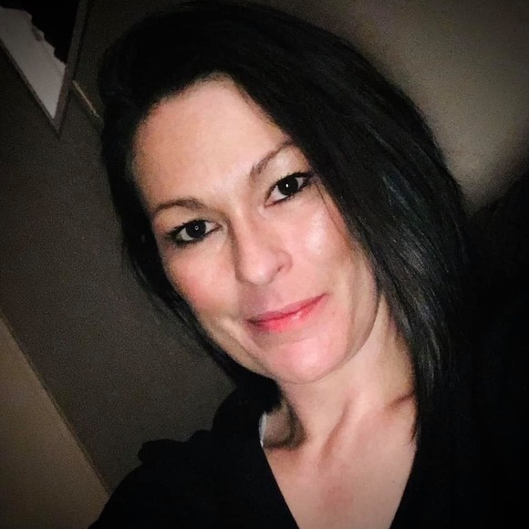Profile Picture of Chasity Callender (@merrymayhem46) on Poshmark