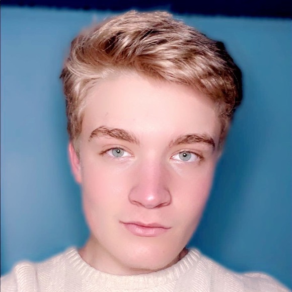 Profile Picture of Max Wetherhold (@maxwetherhold) on Poshmark