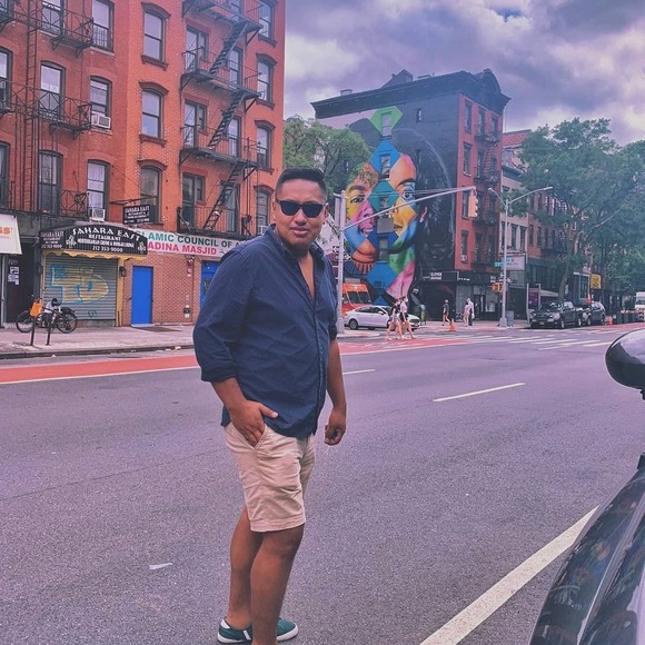 Profile Picture of Marco Pinelo (@pinelo94) on Poshmark