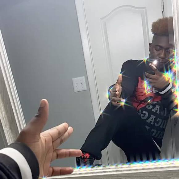 Profile Picture of Gregory Hudson (@bigg23687) on Poshmark