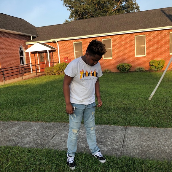 Profile Picture of Nathaniel Lee (@nate_is_smooth) on Poshmark