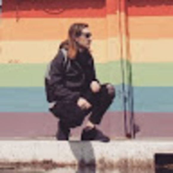 Profile Picture of Andrew Eichwald (@andreweichwald) on Poshmark