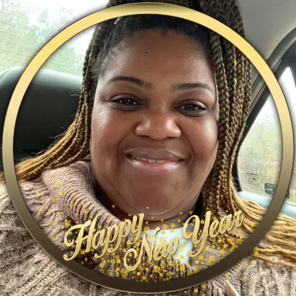 Profile Picture of Stefanie Edmondson (@muffin91108) on Poshmark
