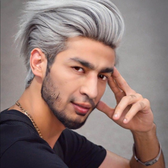 Profile Picture of Sharaf Mahmoodi (@sharafmahmoodi) on Poshmark