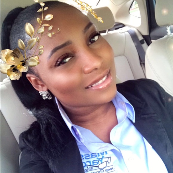 Profile Picture of Veronique Duperval (@duperval85) on Poshmark