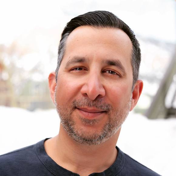 Profile Picture of Joe Savariego (@jsavariego) on Poshmark