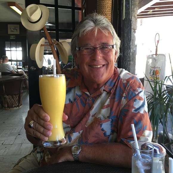 Profile Picture of Larry Ball (@larryb0403) on Poshmark
