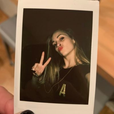 Profile Picture of ShellieAnn (@_shell_rex_) on Twitter
